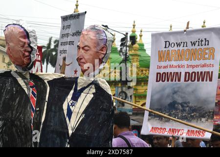 Kalkutta, Westbengalen, Indien. Juni 2024. Alle indischen Demokratischen Studentenorganisationen (AIDSO), alle indischen Demokratischen Jugendorganisationen (AIDYO), alle indischen Mahila Sankritik Sangathan (AIMSS) hielten einen protestmarsch gegen den Krieg ab, in dem sie gegen Israel und Amerikas schrecklichen Angriff auf Palästina waren. Am Ende der Prozession wurden die Bilder des US-Präsidenten Joe Biden und des israelischen Premierministers Benjamin Netanjahu verbrannt. (Kreditbild: © Sayantan Chakraborty/Pacific Press via ZUMA Press Wire) NUR REDAKTIONELLE VERWENDUNG! Nicht für kommerzielle ZWECKE! Stockfoto