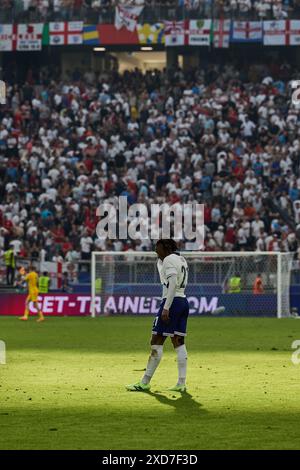 Frankfurt, Deutschland. Juni 2024. Eberechi Eze aus England reagiert auf das Gruppenspiel der UEFA Euro 2024 zwischen Dänemark und England am 20. Juni 2024 in Frankfurt. Quelle: Meng Dingbo/Xinhua/Alamy Live News Stockfoto