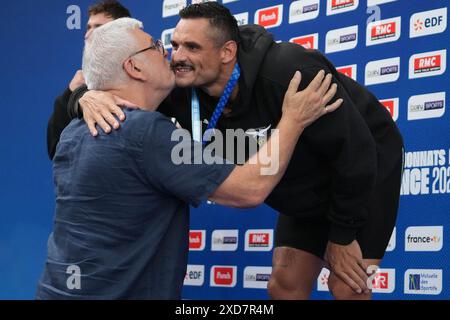 Chartres, Frankreich. Juni 2024. MANAUDOU Florent VON CN MARSEILLE UND Jean-Luc Manaudou während der französischen Schwimmmeisterschaft 2024 am 20. Juni 2024 im Odyssée Aquatic Complex in Chartres, Frankreich - Foto Laurent Lairys/ABACAPRESS. COM Credit: Abaca Press/Alamy Live News Stockfoto