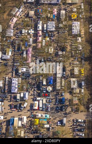 Luftaufnahme Gelsentrödel, Flohmarkt, Flohmarkt an der Trabbahn, Stände, Feldmark, Gelsenkirchen, Ruhrgebiet, Nordrhein-Westfalen, Deutschland Stockfoto