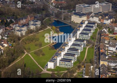 Luftaufnahme, Wissenschaftspark mit Teich, Amtsgericht und Sozialgerichtsgebäude, Ückendorf, Gelsenkirchen, Ruhrgebiet, Nordrhein-Westfalen, Deutschland Stockfoto