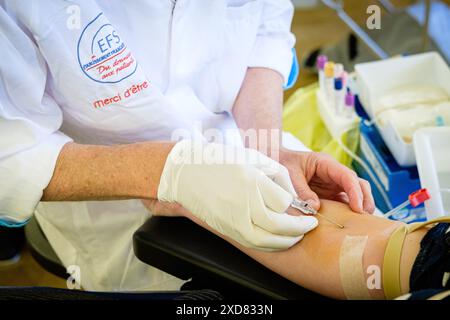 Blutfahrt, organisiert vom Etablissement Francais du Sang (EFS) im Vorfeld der Sommerferien und der Olympischen Spiele. Stockfoto