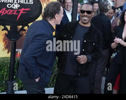 Los Angeles, USA. Juni 2024. (L-R) Richter Reinhold und Eddie Murphy bei der BEVERLY HILLS COP: AXEL F World Premiere im Wallis Annenberg Center for the Performing Arts in Beverly Hills, KALIFORNIEN am Donnerstag, den 20. Juni 2024. (Foto: Sthanlee B. Mirador/SIPA USA) Credit: SIPA USA/Alamy Live News Stockfoto