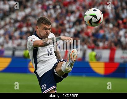 20. Juni 2024, Hessen, Frankfurt/Main: Fußball: Europameisterschaft, Dänemark - England, Vorrunde, Gruppe C, Spieltag 2, Frankfurt Arena, Englands Kieran Trippier in Aktion Foto: Arne Dedert/dpa Stockfoto