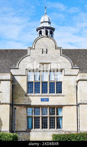 Adamson Centre an der öffentlichen (privaten) Schule in Oundle, England. Stockfoto