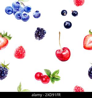 Bunte Auswahl an Beeren und Kirschen in einem Muster auf weißem Hintergrund Stockfoto