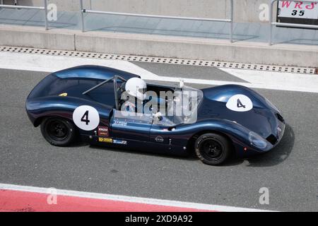 Los Arcos, Spanien-25. Mai 2024: 1965 Elva Mk8 (BMW) auf Circuito de Navarra Stockfoto