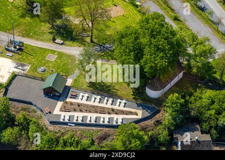 Luftbild, Pit-Pat Anlage Minigolf mit Billard, Kreuzweg Wenholthausen kulturelles Denkmal, historische Kapelle Heilig Kreuz mit denkmalgeschützter Lin Stockfoto