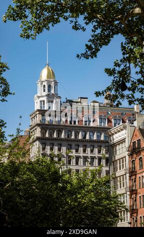 Das Sohmer Piano Building ist ein Wahrzeichen im Flatiron District, New York City, USA 2024 Stockfoto