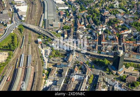 Aus der Vogelperspektive, Hochstraße Eckeseyer Straße, Altenhagener Brücke, Bahngleise zum Hagener Hauptbahnhof, Arbeitsagenturhochhaus, Residentia Stockfoto