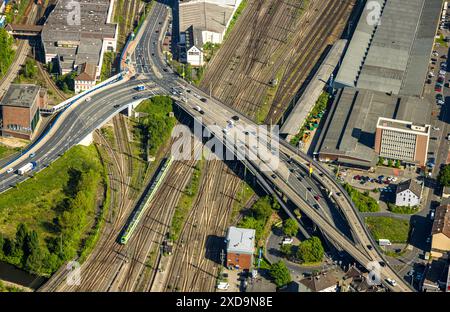 Luftaufnahme, Hochstraße Eckeseyer Straße über Eisenbahngleise, Altenhagener Brücke B54, Altenhagen, Hagen, Ruhrgebiet, Nordrhein-West Stockfoto