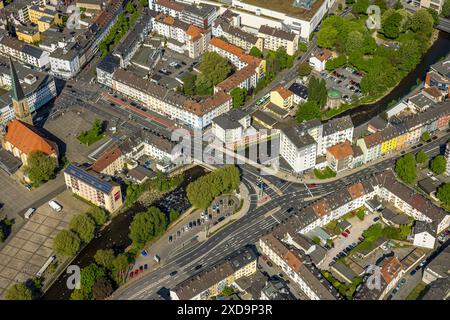 Luftaufnahme, Wohngebiet an der Simson-Cohen-Brücke über die Volme, Kreuzung Märkischer Ring und Volmestraße B54, Mittelstadt, Stockfoto