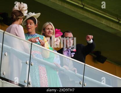 Peter Phillips auf der Tribüne während des vierten Tages von Royal Ascot auf der Ascot Racecourse, Berkshire. Bilddatum: Freitag, 21. Juni 2024. Stockfoto