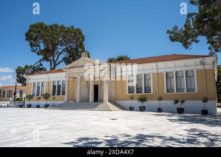 Pafos Rathaus, 28. Oktober Platz, Paphos Altstadt, Zypern Stockfoto