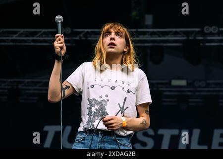 Mailand, Italien. Juni 2024. Die englische Rockband Ditz performt am 19. Juni 2024 Live im Circolo Magnolia in Segrate, Mailand (Foto: Maria Laura Arturi/NurPhoto) Credit: NurPhoto SRL/Alamy Live News Stockfoto