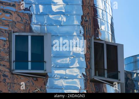 Gehry-Gebäude, Medienhafen, neuer Zollhof, Düsseldorf, Nordrhein-Westfalen, Deutschland Stockfoto