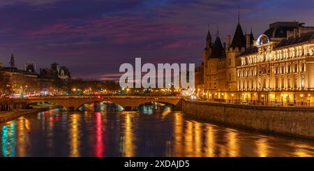 Justizpalast La Conciergerie an der seine, Ile de la Cite, Ile Saint-Louis, Paris, Ile de France, Frankreich, Paris, Ile de France, Frankreich Stockfoto