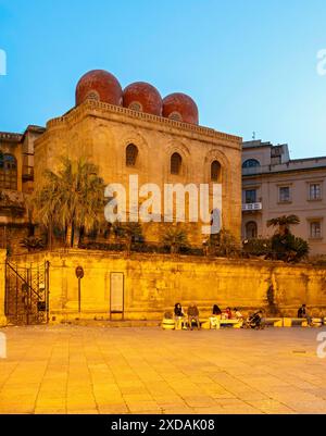 Kirche San Cataldo bei Nacht, Palermo, Sizilien, Italien Stockfoto