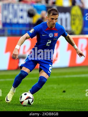 Der slowakische Peter Pekarik während des Gruppenspiels der UEFA Euro 2024 in der Düsseldorfer Arena in Düsseldorf. Bilddatum: Freitag, 21. Juni 2024. Stockfoto