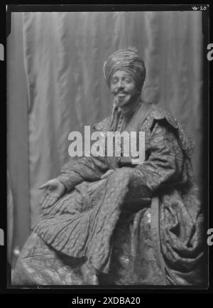 Skinner, Otis, in „Kismet“. Genthe Fotosammlung. Stockfoto