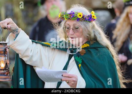 Sommersonnenwende, Bryn Celli Ddu, Llanddaniel Fab, Anglesey, Nordwales. Stockfoto