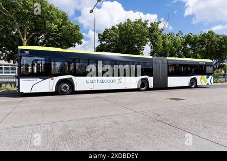 Connexxion Solaris Urbino 18 Gelenkbus Stockfoto