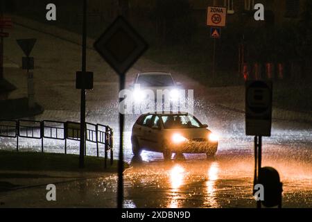 Zbysov, Tschechische Republik. Juni 2024. Starkregen in Zbysow bei Brünn, Tschechische Republik, 21. Juni 2024. Quelle: Patrik Uhlir/CTK Photo/Alamy Live News Stockfoto