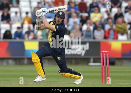 Ben Dwarshuis von Durham in Batting-Action während des Vitality T20 Blast-Spiels zwischen Durham und Yorkshire Vikings im Seat Unique Riverside, Chester le Street am Freitag, den 21. Juni 2024. (Foto: Robert Smith | MI News) Credit: MI News & Sport /Alamy Live News Stockfoto