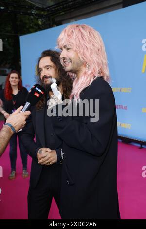 Tom Kaulitz und Bill Kaulitz bei der Premiere der Kaulitz & Kaulitz Netflix Realityserie am 21.06.2024 in Berlin Kaulitz & Kaulitz Realityserie feiert Premiere in Berlin *** Tom Kaulitz und Bill Kaulitz bei der Premiere des Kaulitz Kaulitz Netflix Reality-Serie am 21 06 2024 in Berlin Kaulitz Kaulitz Reality-Serie Premiere in Berlin Stockfoto