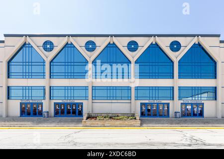 Die Allstate Arena ist eine Mehrzweckhalle in den Vororten von Chicago mit einer Kapazität von 18.500 Personen und Heimstadion des Hockeyteams Chicago Wolves. Stockfoto