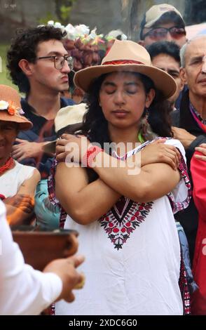 INTI RAYMI QUITO QUITO, Freitag, 21. Juni 2024 Zeremonie des Beginns der Inty Raymi, in Ecuador, von Universitäten und mehreren sozialen Gruppen, im Park der Ãrbolito, nördliches Zentrum der Hauptstadt Fotos Quito Pichincha Ecuado ACE INTI RAYMI QUITO 1d6632234e82ac9d91d8a350887c80dd Copyright: XENRIQUEZx Stockfoto