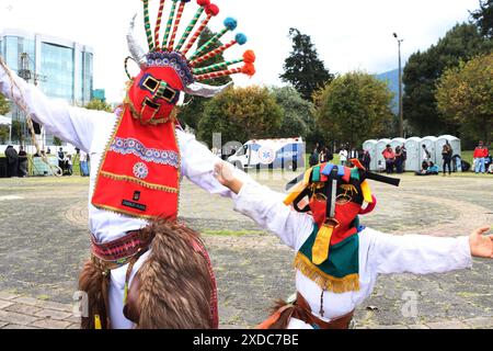 INTI RAYMI QUITO QUITO, Freitag, 21. Juni 2024 Zeremonie des Beginns der Inty Raymi, in Ecuador, von Universitäten und mehreren sozialen Gruppen, im Park der Ãrbolito, nördlich Zentrum der Hauptstadt Fotos Quito Pichincha Ecuado ACE INTI RAYMI QUITO 04b797ace381c34c856a9f0dc18eeb88 Copyright: XROLANDOxENRIQUEZx Stockfoto