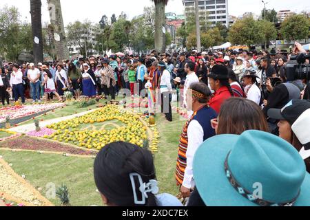 INTI RAYMI QUITO QUITO, Freitag, 21. Juni 2024 Zeremonie des Beginns der Inty Raymi, in Ecuador, von Universitäten und mehreren sozialen Gruppen, im Park der Ãrbolito, nördlich Zentrum der Hauptstadt Fotos Quito Pichincha Ecuado ACE INTI RAYMI QUITO b7d740791b4d161568ef0478554d09f1 Copyright: XROLANDOxENRIQUEZx Stockfoto