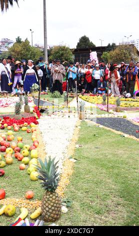 INTI RAYMI QUITO QUITO, Freitag, 21. Juni 2024 Zeremonie des Beginns der Inty Raymi, in Ecuador, durch Universitäten und verschiedene soziale Gruppen, im Park der Ãrbolito, nördliches Zentrum der Hauptstadt Quito Pichincha Ecuado ACE INTI RAYMI QUITO b6c55efffbfc666672a40b4cd18f00e0e Copyright: XENRIQUEZx Stockfoto