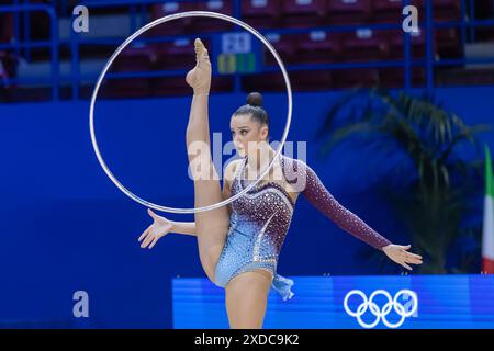 HARNASKO Alina (BLR) während der FIG Rhythmic Gymnastics World Cup, am 21. Juni 2024 im Unipol Forum, Mailand, während der Rhythmic Gymnastic World Cup 2024 - Einzelreifen und Ball, Gymnastik in Assago, Italien, 21. Juni 2024 Stockfoto