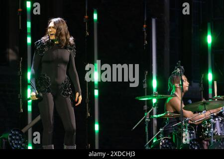 Hampton, London, Großbritannien. Freitag, 21. Juni 2024. Die britische Sängerin Jessie J tritt beim Hampton Court Palace Festival auf. Quelle: Katie Collins/EMPICS/Alamy Live News Stockfoto