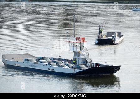 Die Fähre verkehrt zwischen Opua und Okiato in der Bay of Islands, Neuseeland Stockfoto