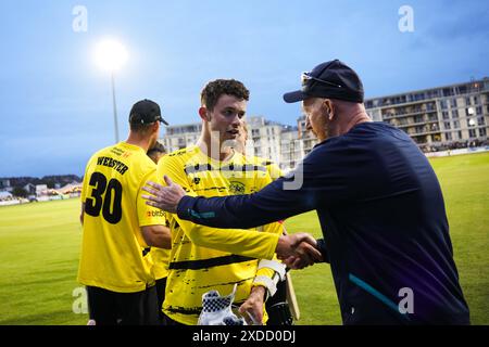 Bristol, Großbritannien, 21. Juni 2024. Gloucestershire's Ollie Price während des T20 Vitality Blast Matches zwischen Gloucestershire und Somerset. Quelle: Robbie Stephenson/Gloucestershire Cricket/Alamy Live News Stockfoto