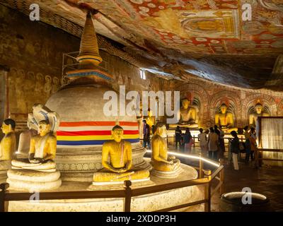 Sri Lanka, Insel Ceylon - buddhistischer Tempel der Dambulla-Höhle Stockfoto