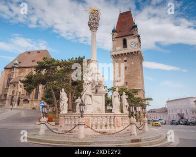 Perchtoldsdorf, Österreich - 22. JULI 2023. Details zur Pfarrkirche hl. Katholische Augustinus-Kirche, erbaut im 15. Und 16. Jahrhundert. Stadt Perchtoldsdorf Stockfoto