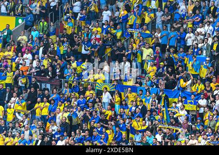 Während eines Fußballspiels zwischen den Nationalmannschaften der Slowakei und der Ukraine am 2. Spieltag in der Gruppe E in der Gruppenphase des UEFA Euro 2024 Turniers am Freitag, den 21. Juni 2024 in Düsseldorf. Quelle: Sportpix/Alamy Live News Stockfoto