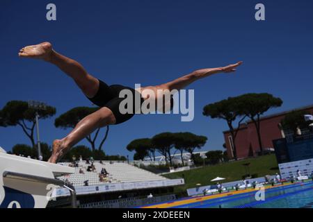 Roma, Italien. Juni 2024. Starten Sie während des 60. Trofeo Settecolli im Foro Italico in Rom, Italien, Samstag, 22. Juni 2024. Sport - Schwimmen. (Foto: Gian Mattia D'Alberto/LaPresse) Credit: LaPresse/Alamy Live News Stockfoto