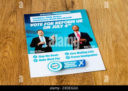 Ein Wahlkampfblatt der rechten Reform UK-Partei für die Parlamentswahlen 2024. Stockfoto