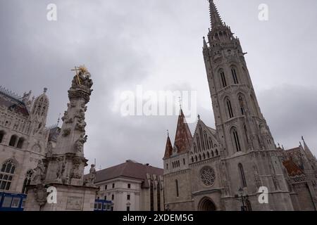 Die Kirche der Himmelfahrt der Burg Buda, bekannt als Matthiaskirche, Budapest, Ungarn Stockfoto