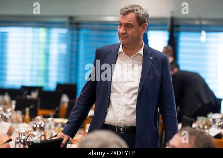 Markus Soeder (Ministerpräsident Bayerns, CSU) vor den Konsultationen auf der Konferenz der Ministerpräsidenten mit den Regierungschefs Stockfoto