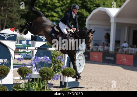 Michael Pender aus Irland mit HHS Fortune während des Springturniers Prix Eluxtravel beim Longines Paris Eiffel Jumping am 22. Juni 2024 in Paris, Frankreich (Foto: Maxime David - MXIMD Pictures) Stockfoto