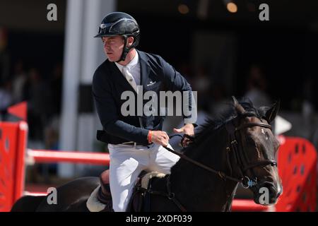 Michael Pender aus Irland mit HHS Fortune während des Springturniers Prix Eluxtravel beim Longines Paris Eiffel Jumping am 22. Juni 2024 in Paris, Frankreich (Foto: Maxime David - MXIMD Pictures) Stockfoto