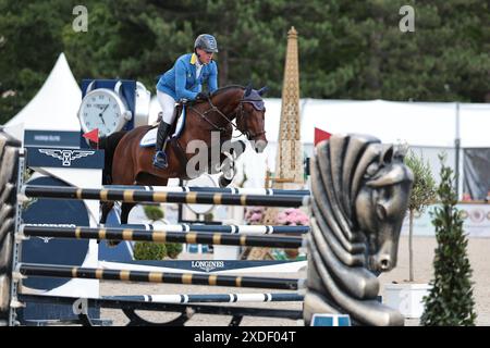 Paris, Frankreich. Juni 2024. Christian Ahlmann aus Deutschland mit D’aganix 2000 Z während des Springturniers Prix Eluxtravel beim Longines Paris Eiffel Jumping am 22. Juni 2024 in Paris, Frankreich (Foto: Maxime David Credit: MXIMD Pictures/Alamy Live News) Stockfoto