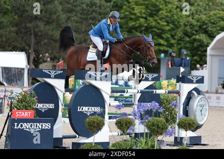 Paris, Frankreich. Juni 2024. Christian Ahlmann aus Deutschland mit D’aganix 2000 Z während des Springturniers Prix Eluxtravel beim Longines Paris Eiffel Jumping am 22. Juni 2024 in Paris, Frankreich (Foto: Maxime David Credit: MXIMD Pictures/Alamy Live News) Stockfoto
