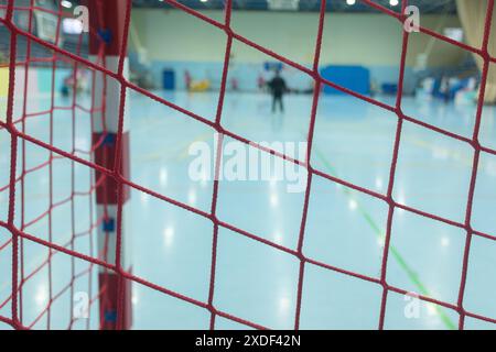 Selektiver Fokus, Ansicht eines Futsal-Tores während eines Spiels Stockfoto